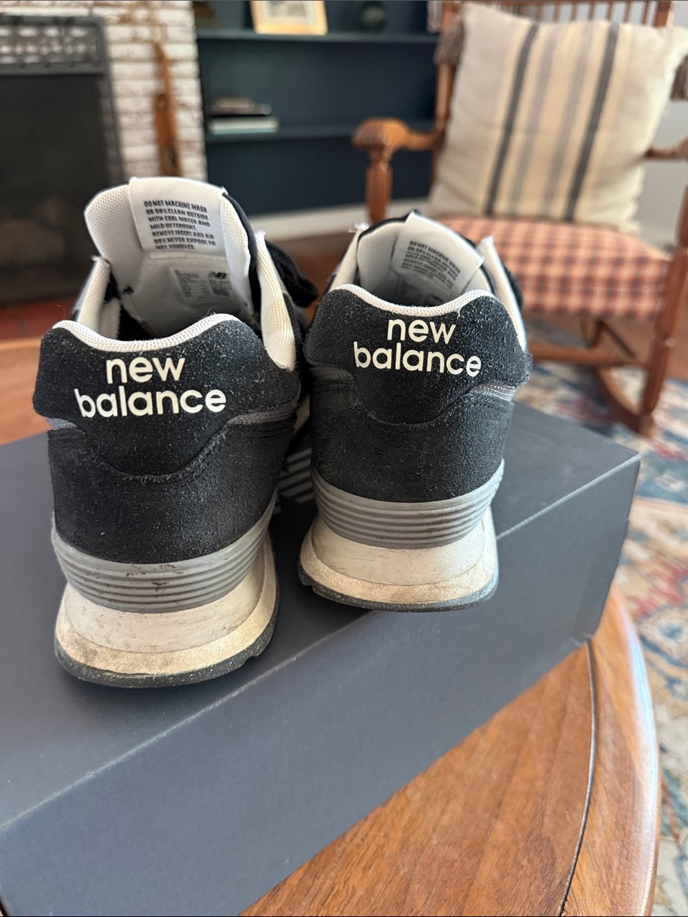 New Balance 574 - Picture 4 of 5